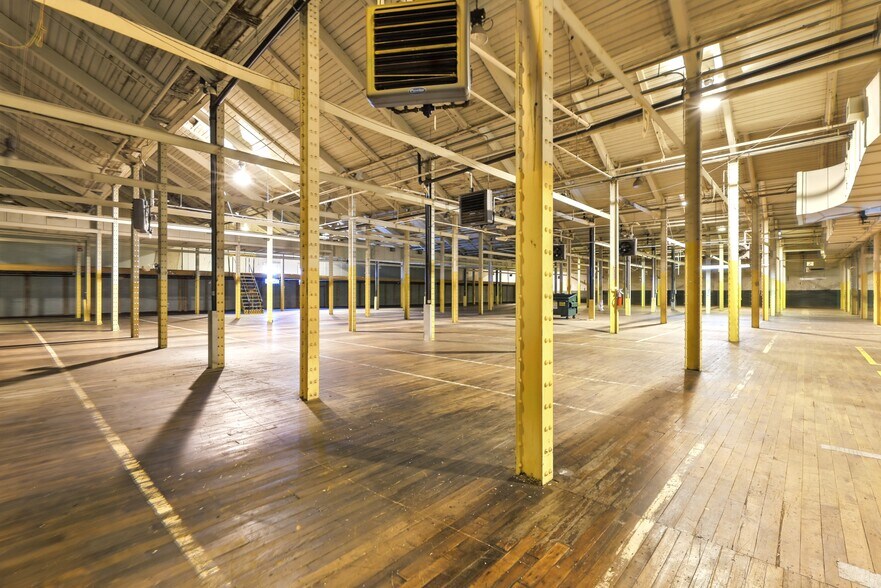 More Photos Of 1 Bigelow St, Holyoke Industrial For Sale