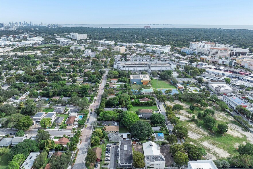 More Photos Of 6647 SW 59th Pl, Miami Apartments For Sale