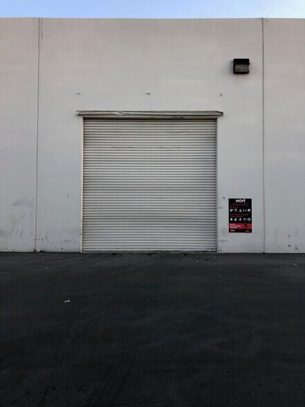 More Photos Of 2991-2995 E White Star Ave, Anaheim Warehouse For Sale