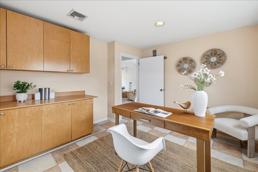 More Photos Of 61 Glenwood Rd, Englewood Office Residential For Sale