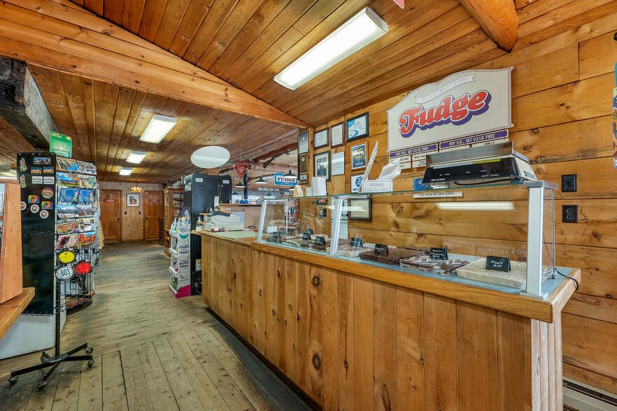 More Photos Of 1955 Presidential Hwy, Jefferson Restaurant For Sale