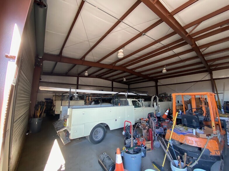 More Photos Of 4656 Arlington Ave, Santa Rosa Warehouse For Sale