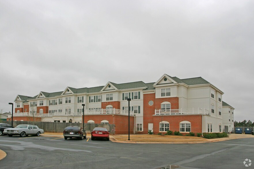 More Photos Of 12928 N May Ave, Oklahoma City Assisted Living For Sale
