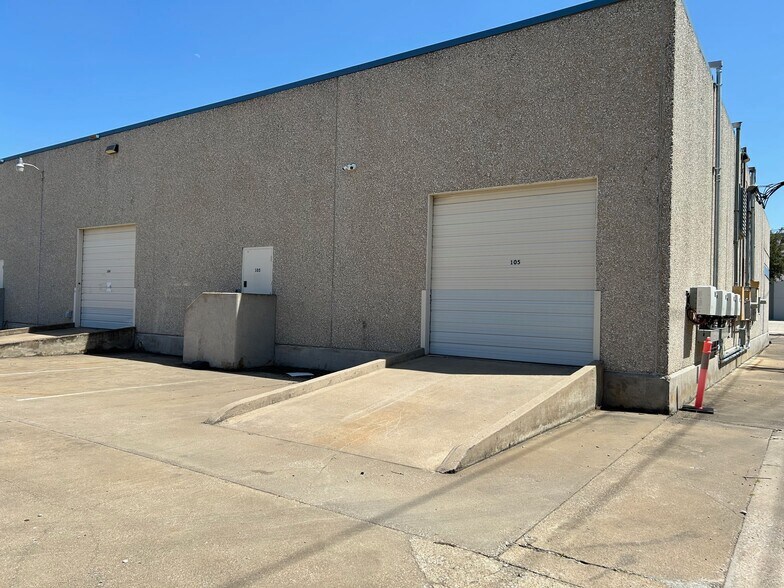 More Photos Of 2001 108th St, Grand Prairie Light Distribution For Lease