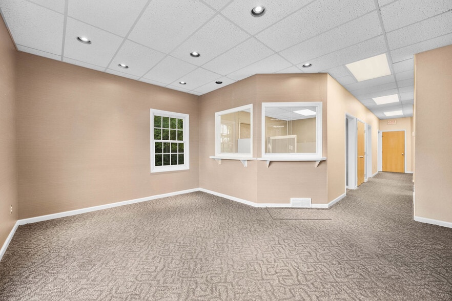 More Photos Of 61A Monroe Ave, Pittsford Office For Sale