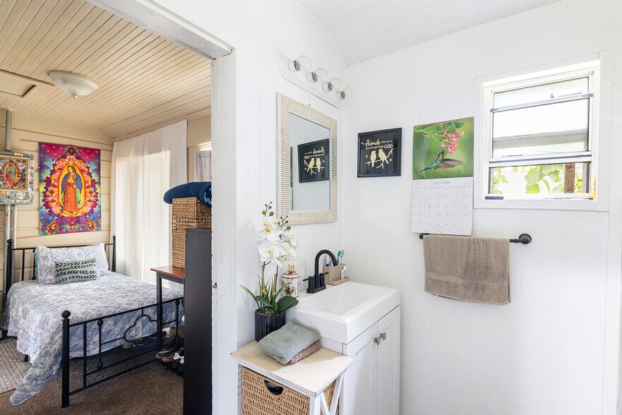 More Photos Of 2123 2nd St, Napa Apartments For Sale