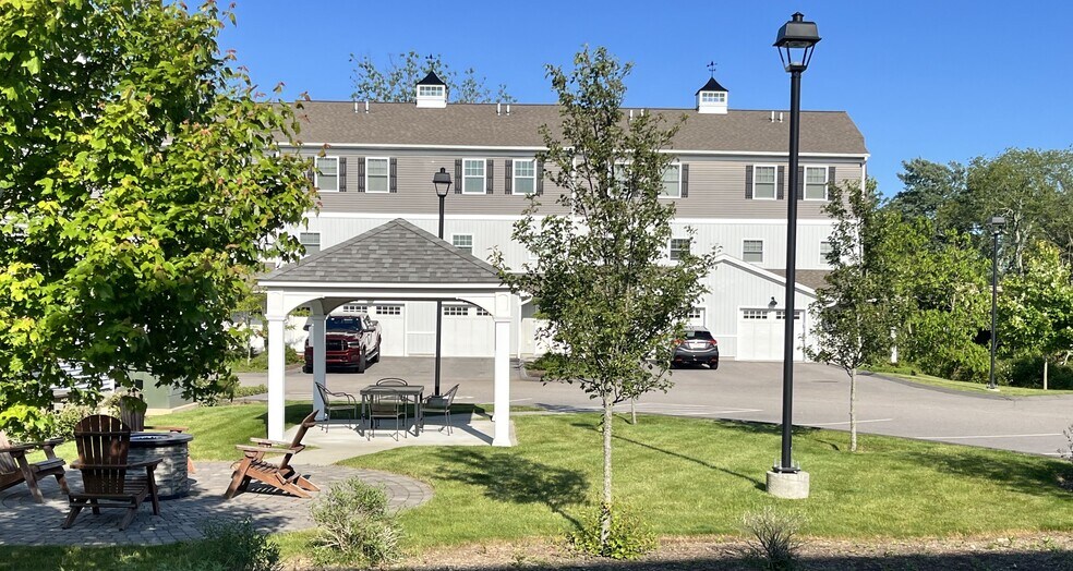 More Photos Of 10 Fort Hill Rd, Groton Apartments For Sale