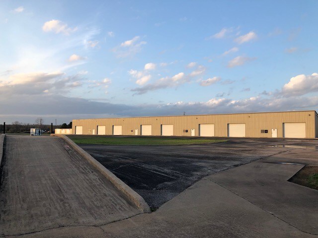 More Photos Of 125 Kellar Rd, Smithville Industrial For Sale