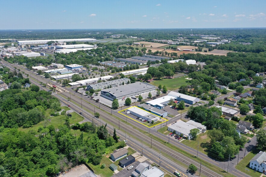 More Photos Of 1600 Bannard St, Cinnaminson Warehouse For Lease