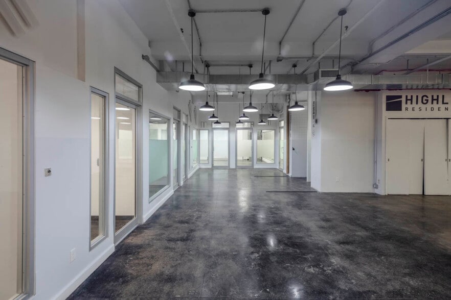 More Photos Of 32 W 39th St, New York Loft Creative Space For Lease