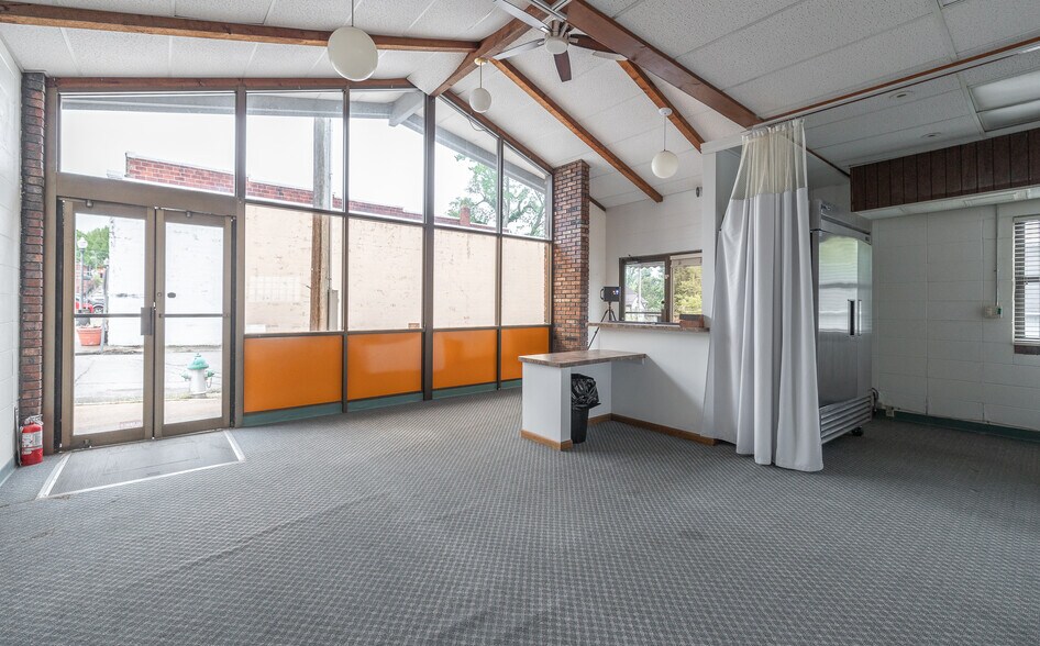 More Photos Of 217 North St, Waynesville General Retail For Sale