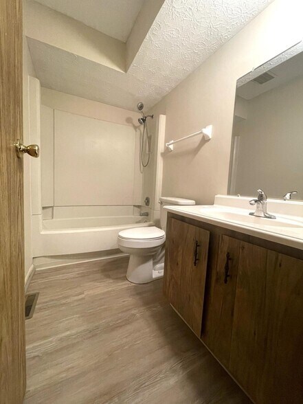 More Photos Of 5274-5280 Portland St, Columbus Apartments For Sale