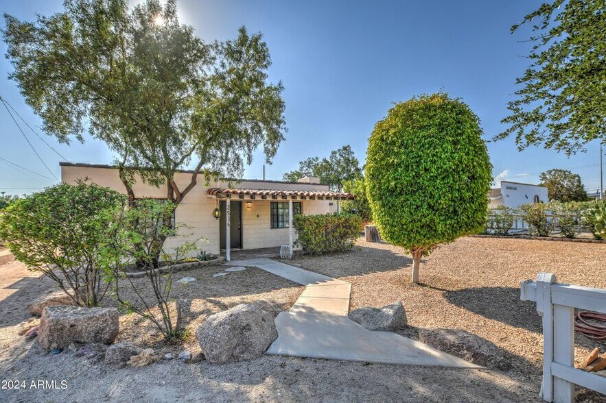 More Photos Of 2538 N 52nd St, Phoenix Multifamily For Sale