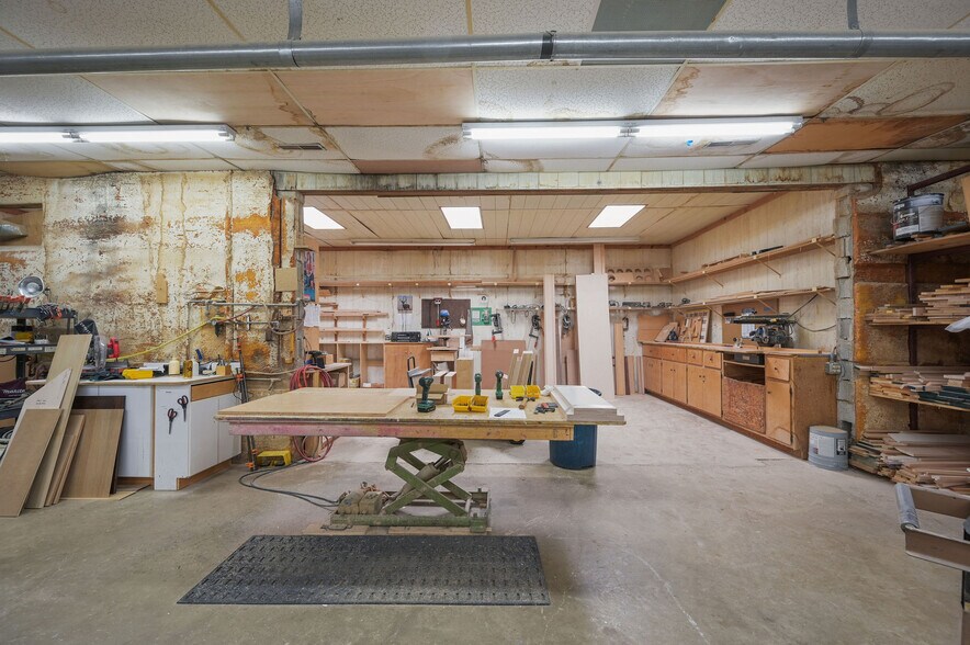 More Photos Of 9155 Campbell Ln, Bridgeville Office For Sale