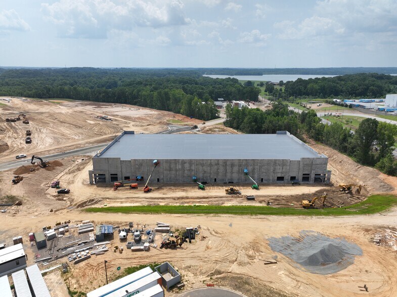 More Photos Of 0 Davidson Hwy, Kannapolis Unknown For Lease