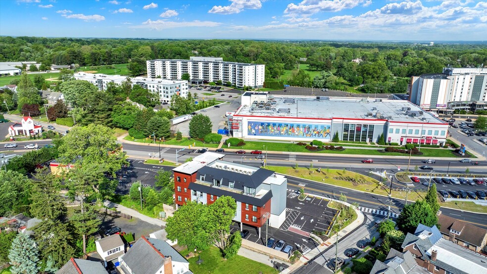 More Photos Of 501 Washington Ln, Jenkintown Apartments For Sale