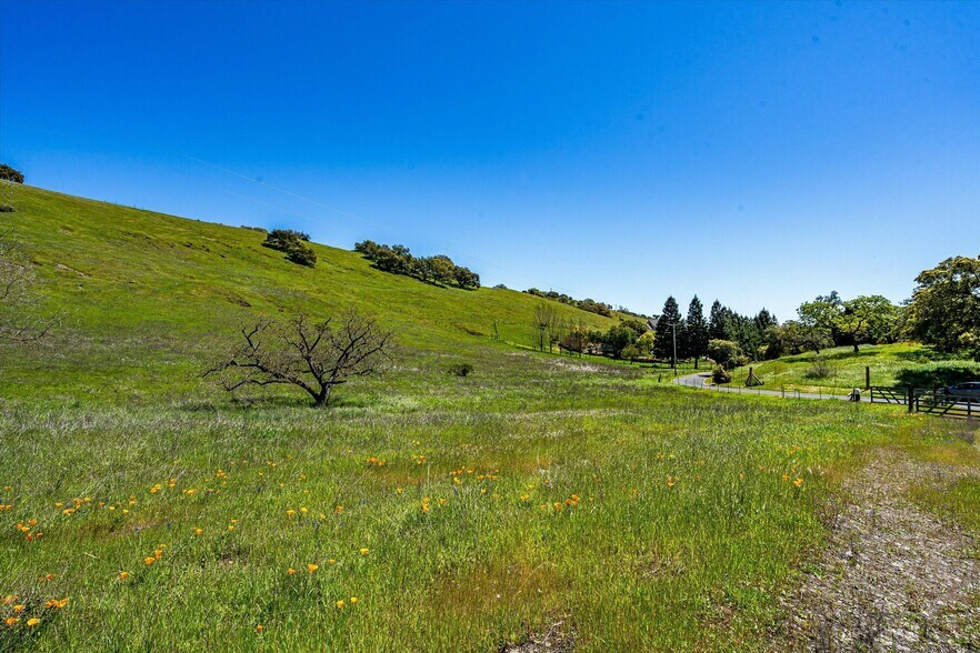 More Photos Of 4500 Lovall Valley Loop Rd, Sonoma Land For Sale