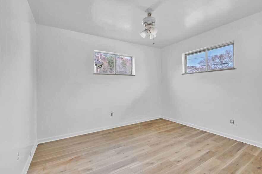 More Photos Of 1900 Dutch Valley Dr, Knoxville Multifamily For Sale