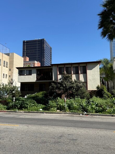 More Photos Of 674 S Catalina St, Los Angeles Apartments For Sale