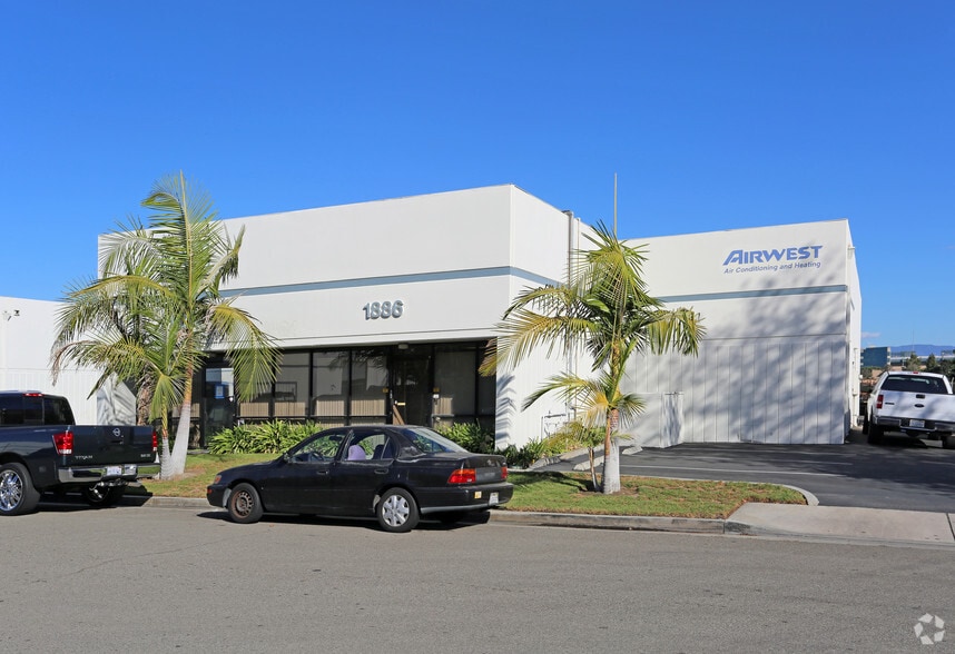 More Photos Of 1884-1886 S Santa Cruz St, Anaheim Warehouse For Lease