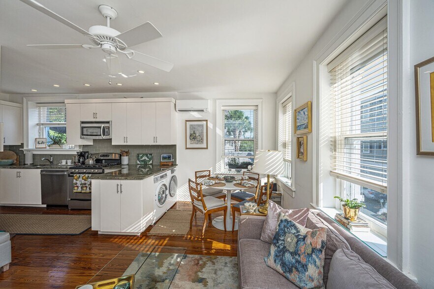 More Photos Of 90 Bull St, Charleston Storefront Retail Residential For Sale