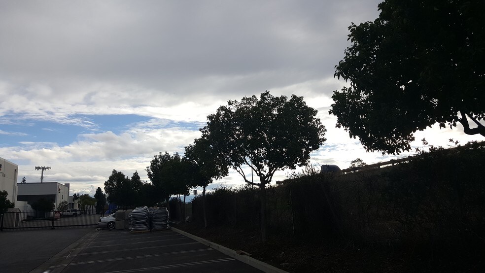 More Photos Of 9190 Hyssop Dr, Rancho Cucamonga Warehouse For Lease