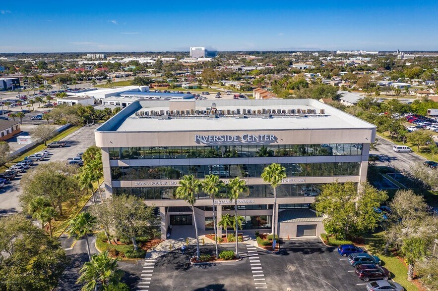 More Photos Of 930 Harper Blvd SW, Melbourne Medical For Lease