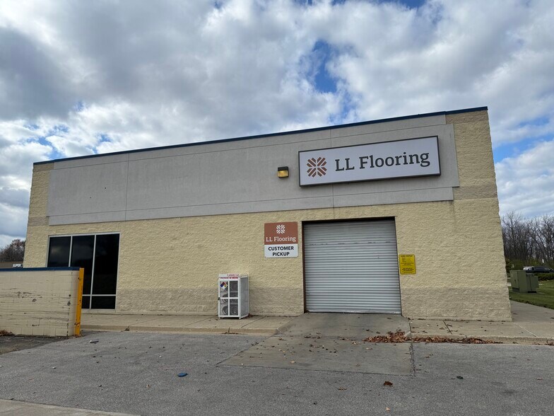 More Photos Of 5901 Brockway Rd, Saginaw Freestanding For Sale