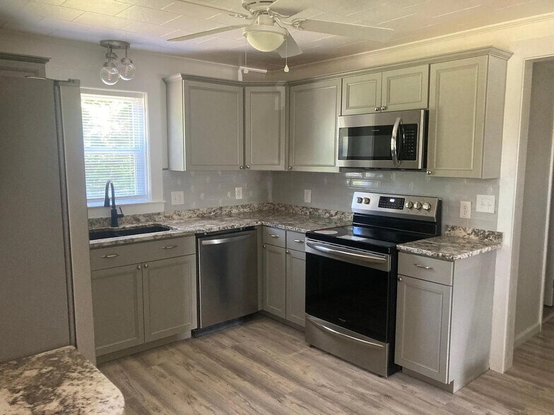 More Photos Of , Lexington Specialty For Sale