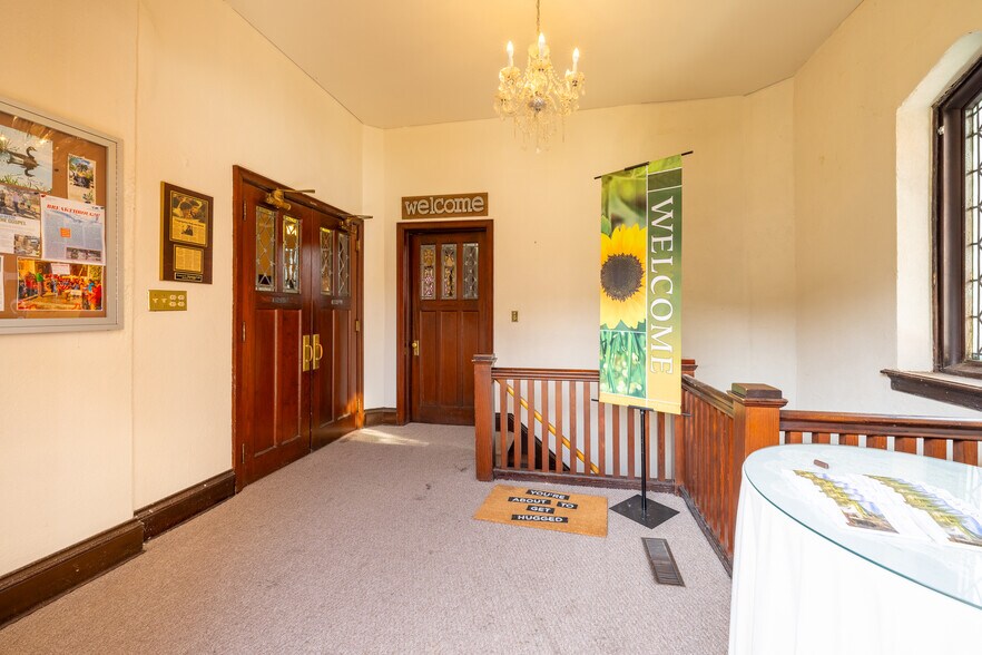 More Photos Of 927 Broadway, Fountain Hill Religious Facility For Sale