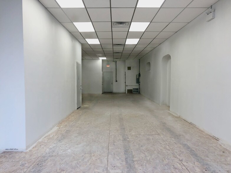 More Photos Of 4716-4722 N Kedzie Ave, Chicago Storefront Retail Residential For Lease