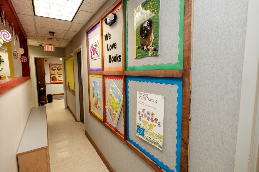 More Photos Of 217 N Kirkman Rd, Orlando Office For Sale