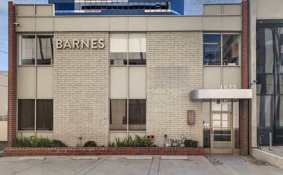 More Photos Of 1635 Pontius Ave, Los Angeles Medical For Lease