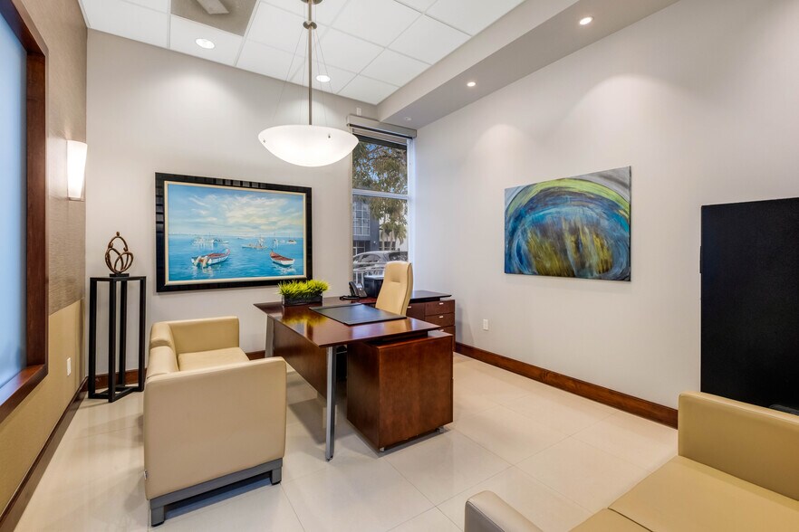 More Photos Of 7620 NW 25th St, Miami Distribution For Sale