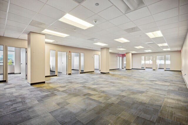 More Photos Of 1950 Old Gallows Rd, Vienna Office For Lease