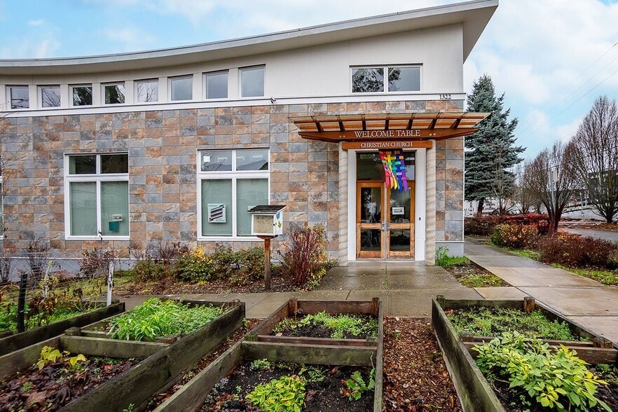 More Photos Of 1322 S Bayview St, Seattle Specialty For Sale