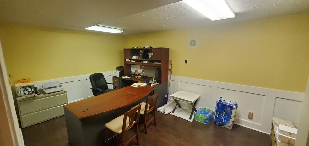 More Photos Of 302 W Corunna Ave, Corunna Office For Sale
