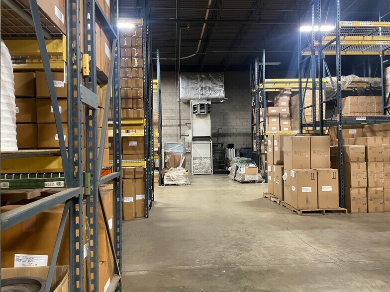 More Photos Of 1300 S Kostner Ave, Chicago Manufacturing For Sale