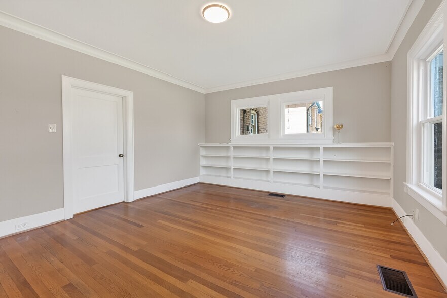 More Photos Of 3410 Austin St, Houston Office Residential For Lease