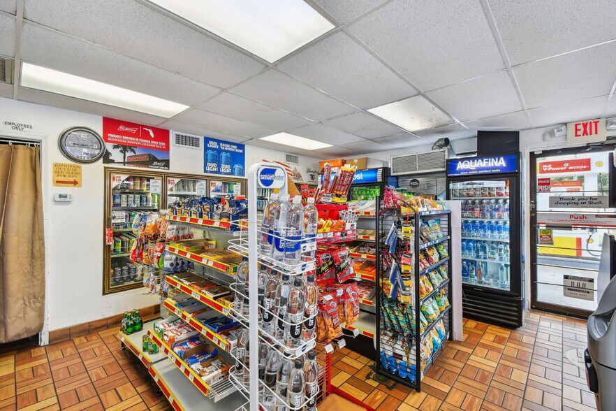 More Photos Of 2350 N Ponce De Leon Blvd, Saint Augustine Service Station For Sale