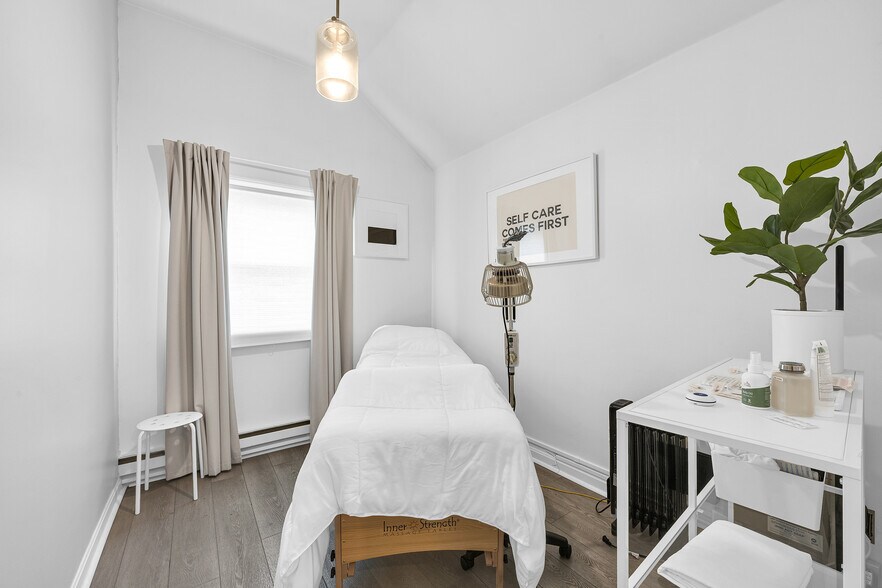 More Photos Of 63 S Main St, Natick Medical For Sale