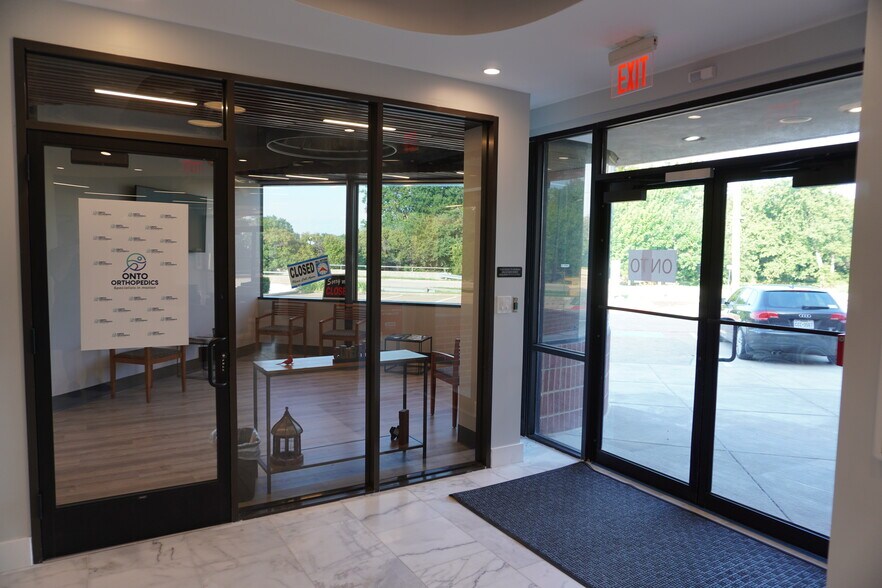 More Photos Of 3920 Alma Dr, Plano Coworking Space