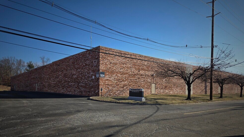 Primary Photo Of 904 Murray Rd, East Hanover Warehouse For Lease
