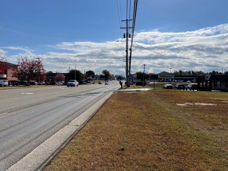 More Photos Of 209 Foothills Mall, Maryville Land For Sale