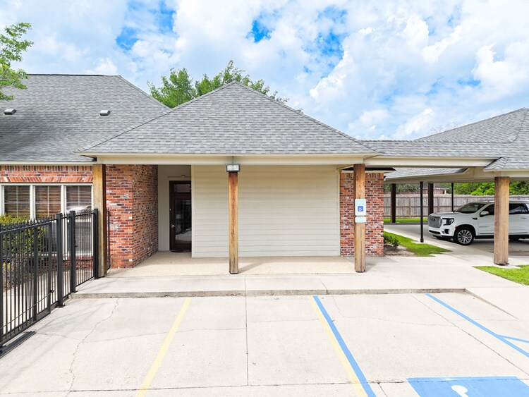 More Photos Of 9543 Fenway Ave, Baton Rouge Office For Sale