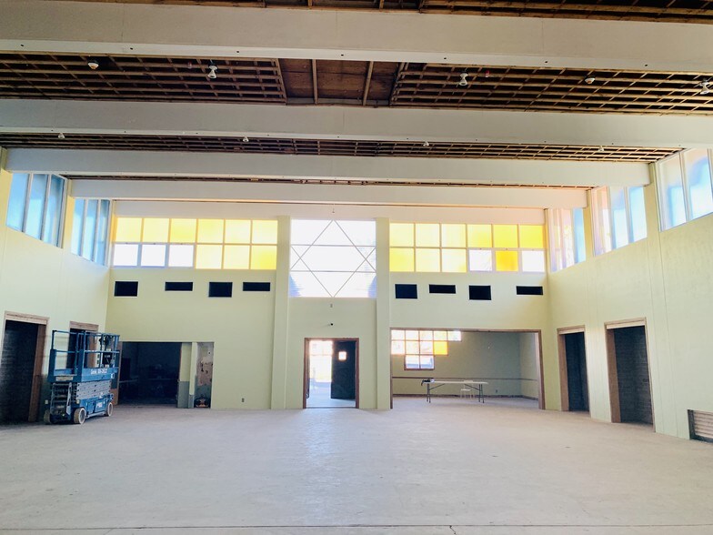 More Photos Of 331-333 E Portland St, Phoenix Freestanding For Lease