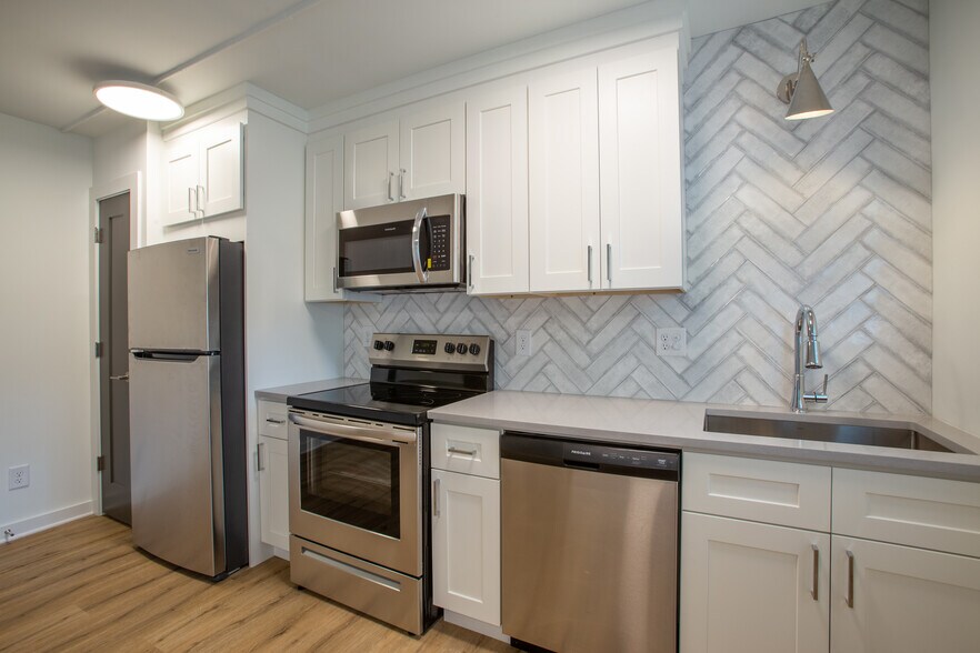 More Photos Of 41-43 NW 25th St, Atlanta Apartments For Sale