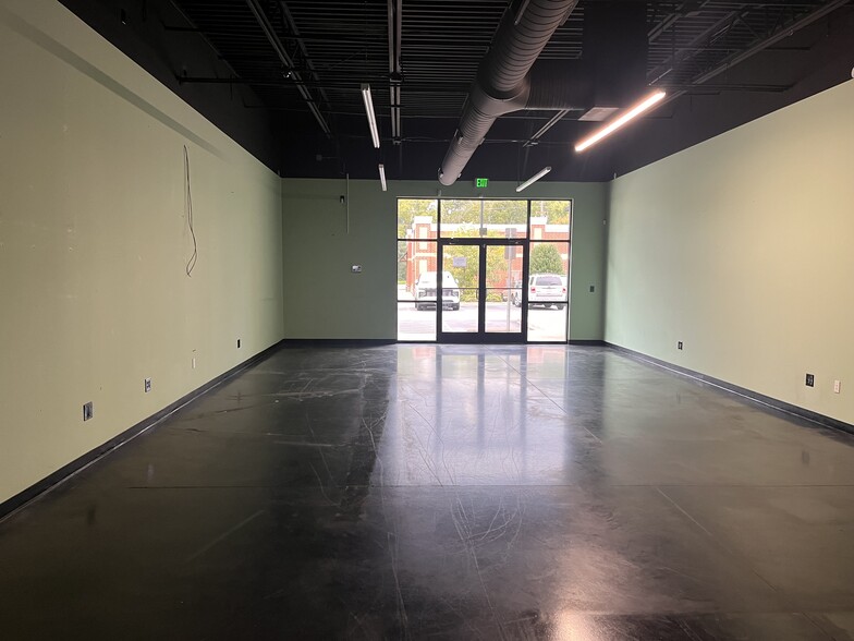 More Photos Of 58 Weaver Village Way, Weaverville Freestanding For Lease