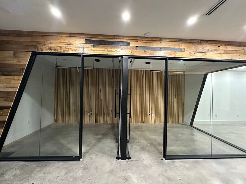 More Photos Of 4151 NW 2nd Ave, Miami Loft Creative Space For Lease