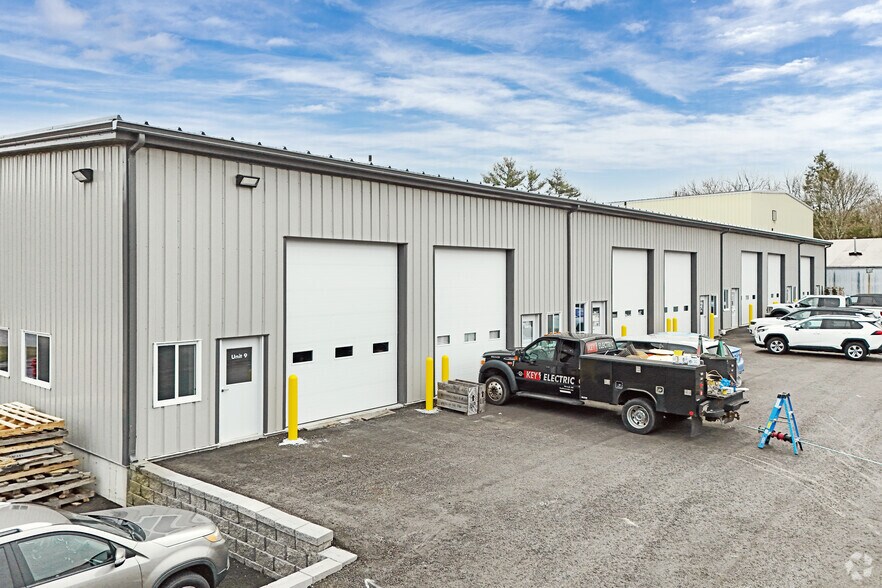 More Photos Of 342 Circuit St, Hanover Warehouse For Lease